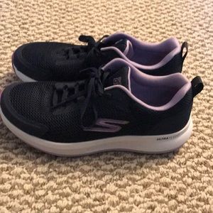 Skechers Go Run Ultra Flight size 7.5